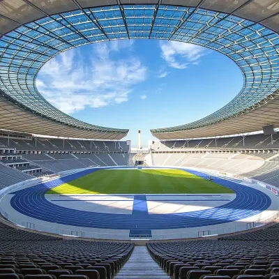 Olympiastadion_Berlin_Sep-2015
